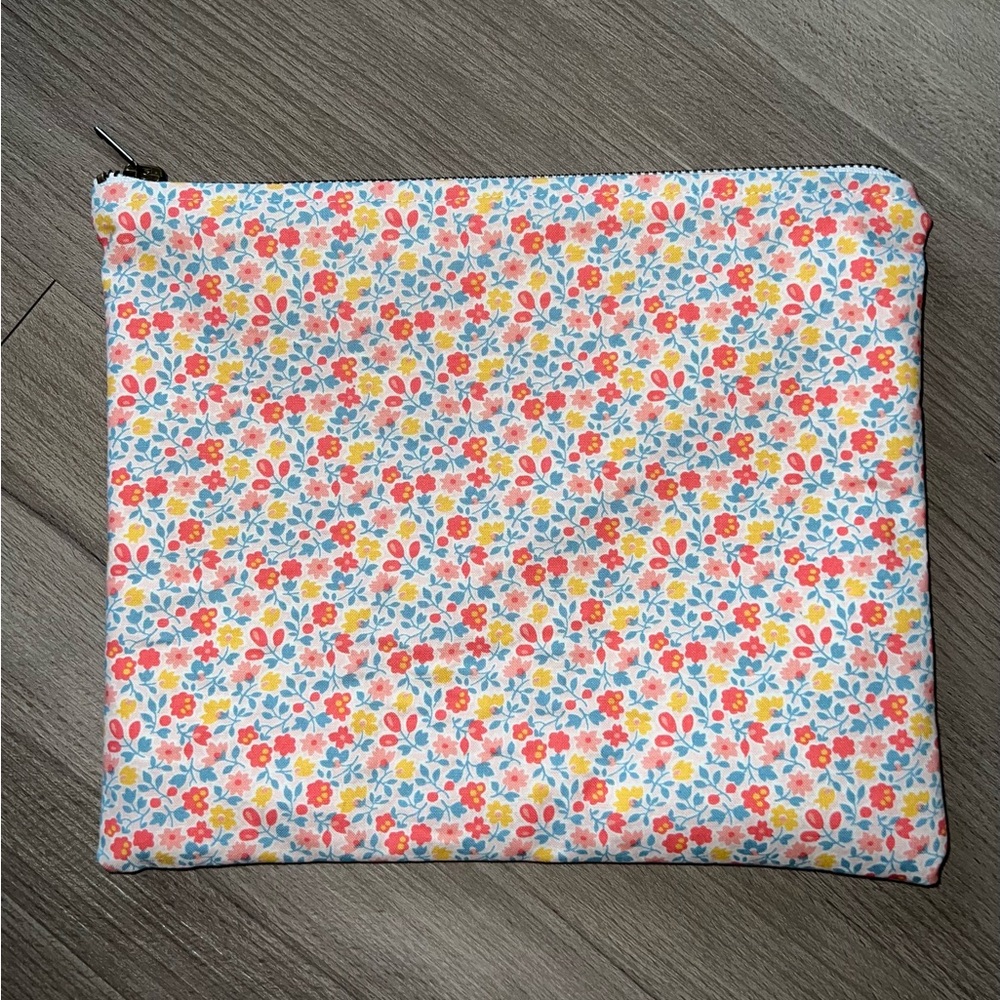 Floral Zipper Pouch